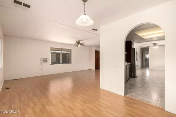 Phoenix, AZ 85027,2650 W UNION HILLS Drive #74