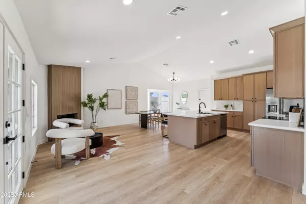Chandler, AZ 85225,705 E TEMPLE Street