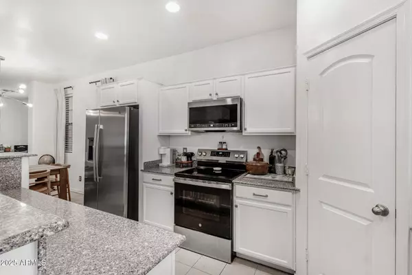 Apache Junction, AZ 85120,1732 S DESERT VIEW Place