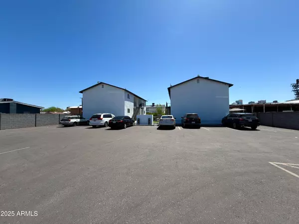 Phoenix, AZ 85007,719 N 12TH Avenue #3