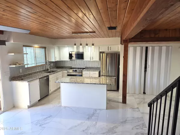 Glendale, AZ 85306,5804 W GELDING Drive