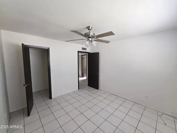 Litchfield Park, AZ 85340,200 S Old Litchfield Road #23
