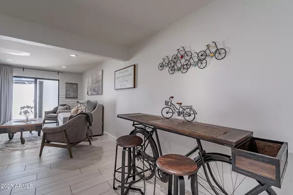 Phoenix, AZ 85018,4351 N 36TH Street #3