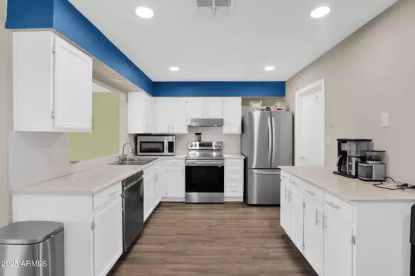 Mesa, AZ 85202,2334 W PERALTA Avenue