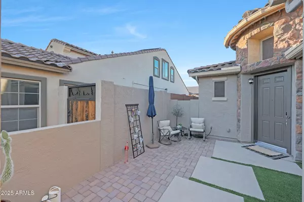 14846 W Luna Dr Drive N, Litchfield Park, AZ 85340