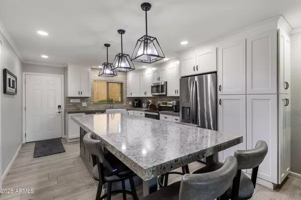 Scottsdale, AZ 85250,7430 E CHAPARRAL Road #115A