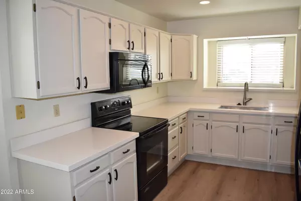 Scottsdale, AZ 85260,8964 E ASTER Drive