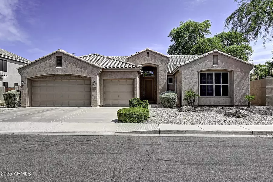 634 W GOLDFINCH Way, Chandler, AZ 85286