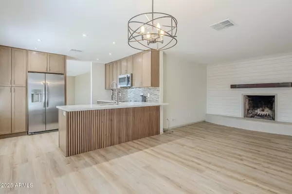 Phoenix, AZ 85032,12408 N 37TH Way