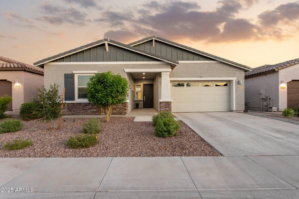 3013 E MAGDALENA Drive, San Tan Valley, AZ 85143