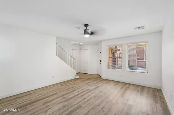 Phoenix, AZ 85035,7722 W PIPESTONE Place
