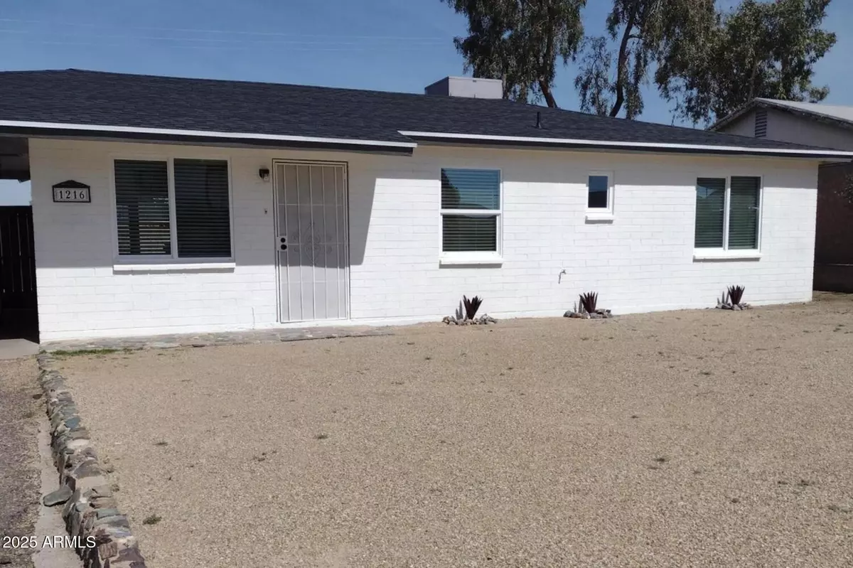 Phoenix, AZ 85020,1216 E DESERT PARK Lane