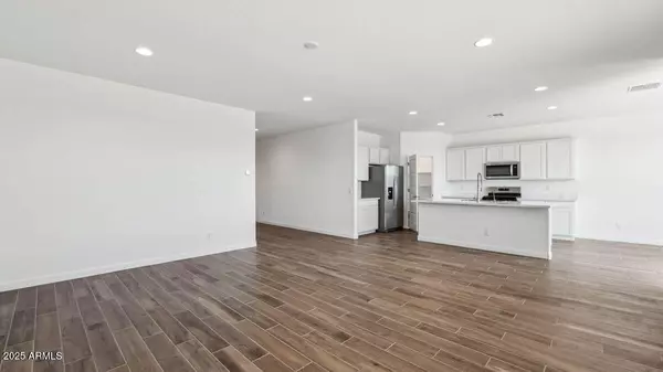 San Tan Valley, AZ 85140,5709 E Freesia Lane