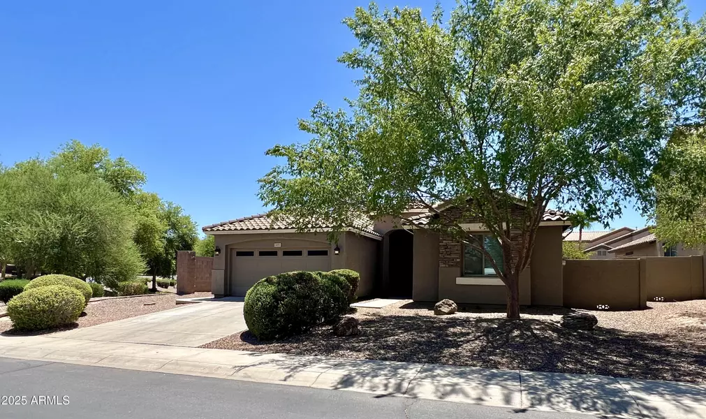 1451 E PEARTREE Lane, Gilbert, AZ 85298