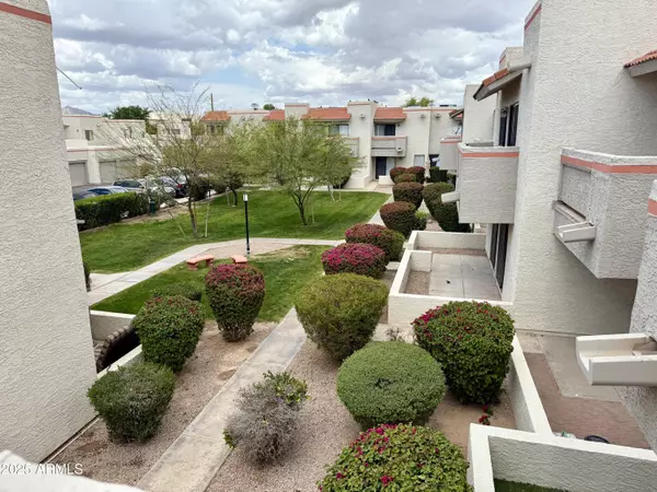 Scottsdale, AZ 85257,985 N GRANITE REEF Road #134
