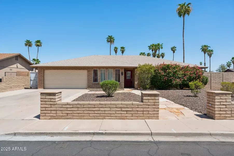 812 W LINDNER Avenue, Mesa, AZ 85210