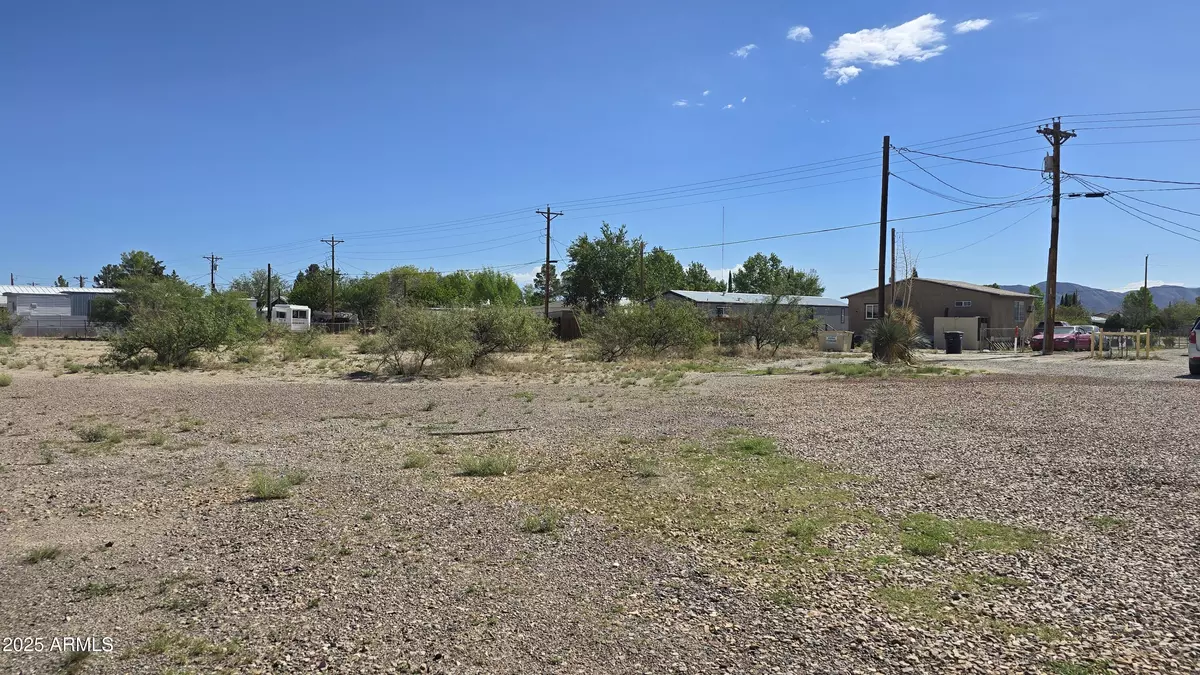 Willcox, AZ 85643,4 N Arizona Avenue #3-6