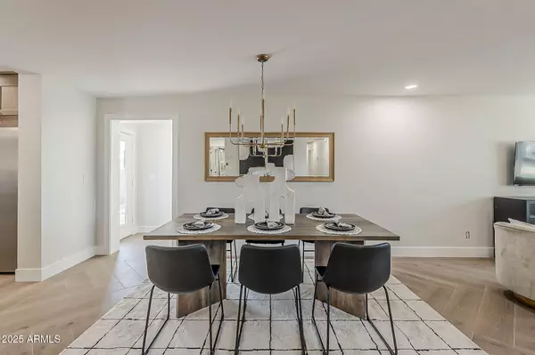 Scottsdale, AZ 85257,8733 E CYPRESS Street