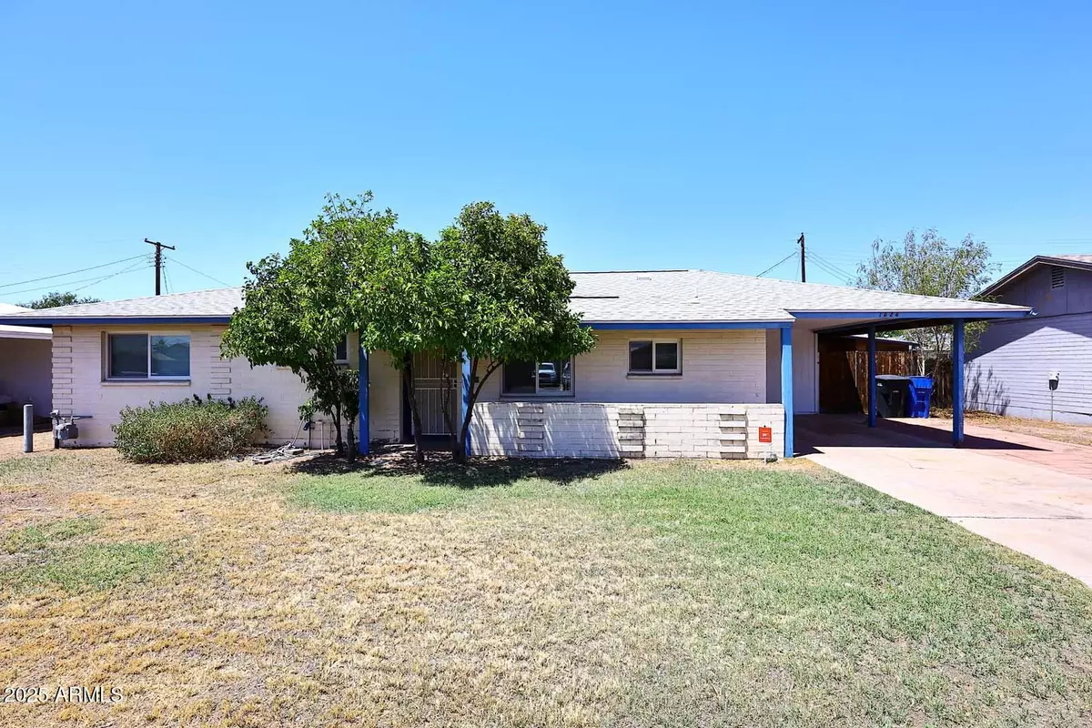 Mesa, AZ 85201,1524 W 7TH Street