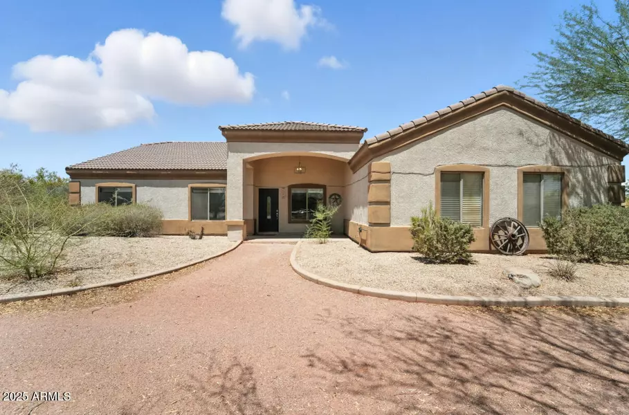 2296 W DIXON Lane, San Tan Valley, AZ 85144