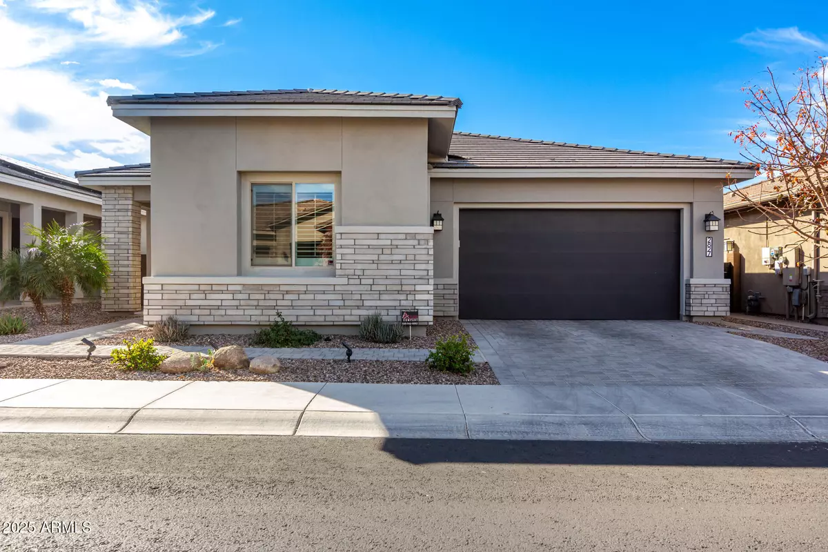 Phoenix, AZ 85050,2827 E ROBIN Lane