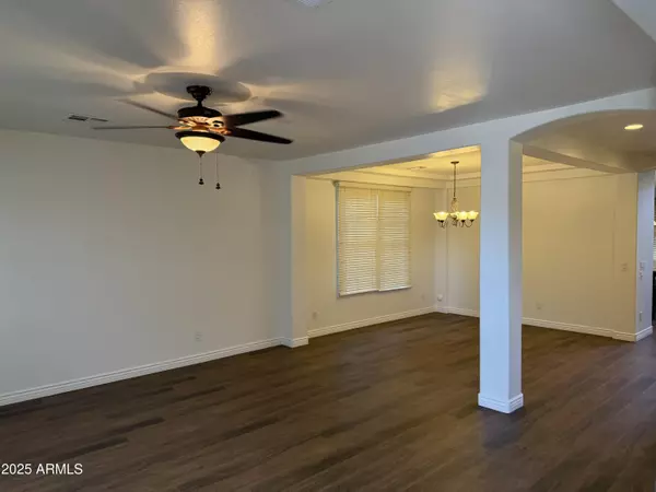 Phoenix, AZ 85040,2140 E CHANUTE Pass