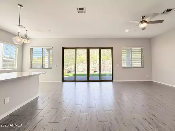 Cave Creek, AZ 85331,37042 N CONESTOGA Trail #A