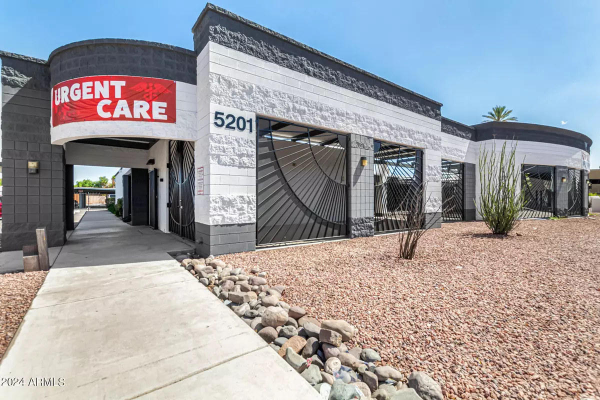 Phoenix, AZ 85015,5201 N 19TH Avenue