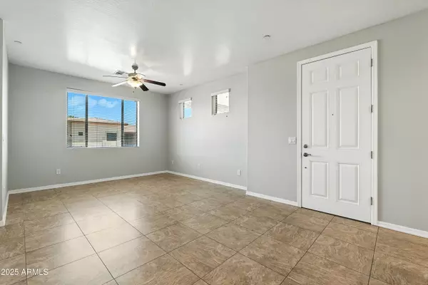 Chandler, AZ 85286,3330 S GILBERT Road #2062