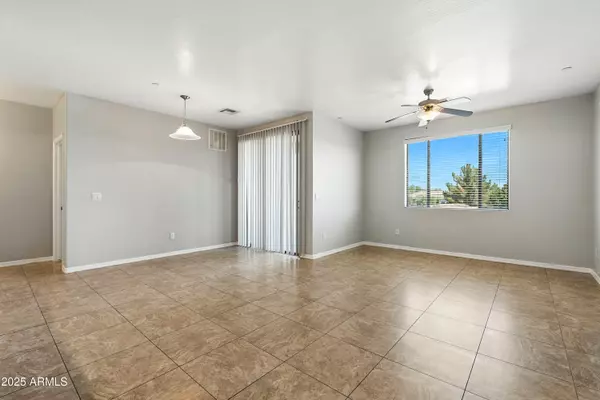 Chandler, AZ 85286,3330 S GILBERT Road #2062