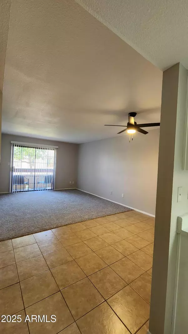Phoenix, AZ 85051,3131 W COCHISE Drive #114