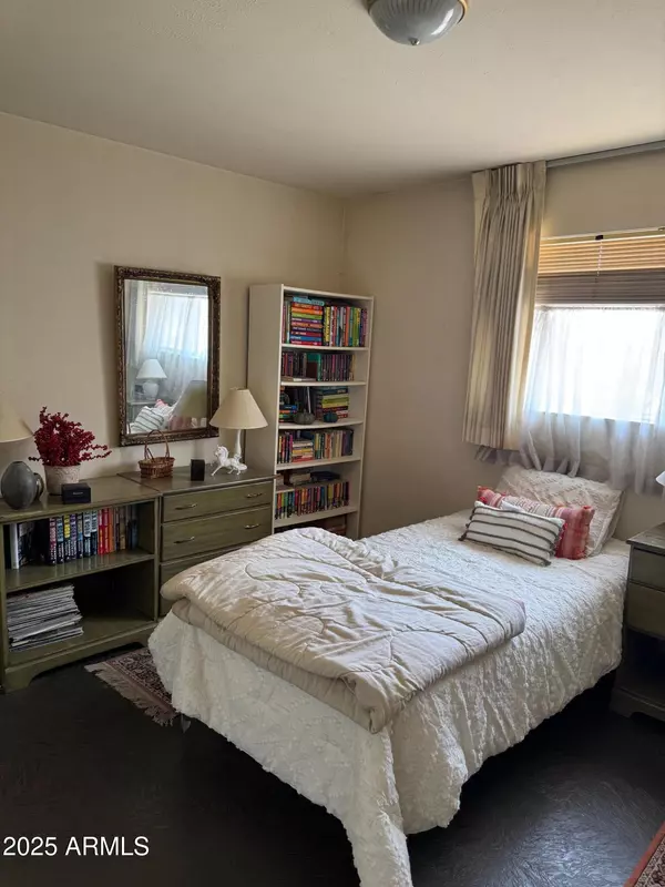Phoenix, AZ 85051,3944 W NORTHERN Avenue W