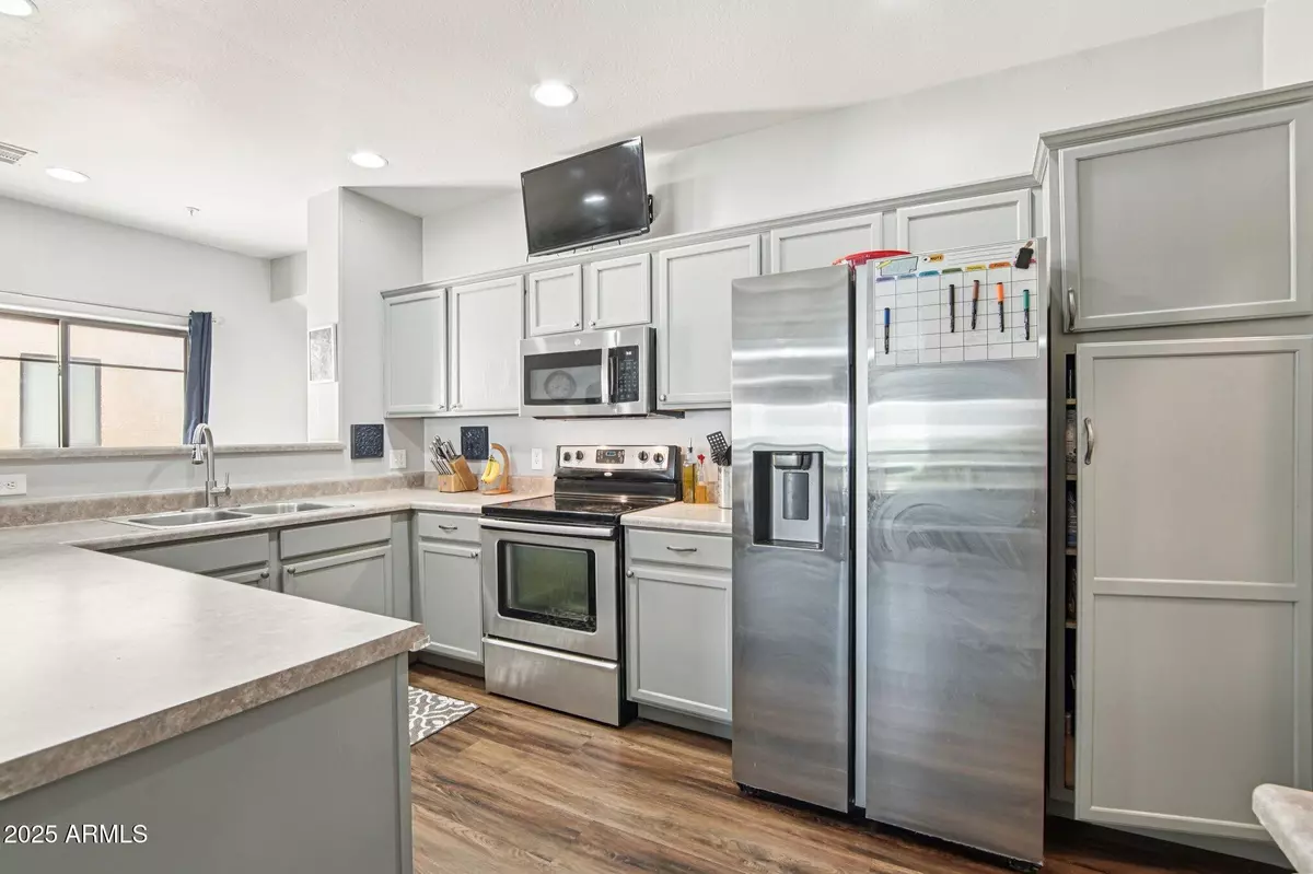 Glendale, AZ 85301,6770 N 47TH Avenue #2011