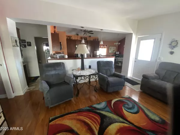 Apache Junction, AZ 85119,2209 W KLAMATH Avenue