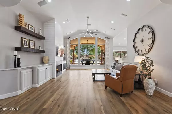 Chandler, AZ 85249,13327 E STONEY VISTA Drive