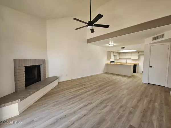 Tempe, AZ 85281,2129 E KIRKLAND Lane #1