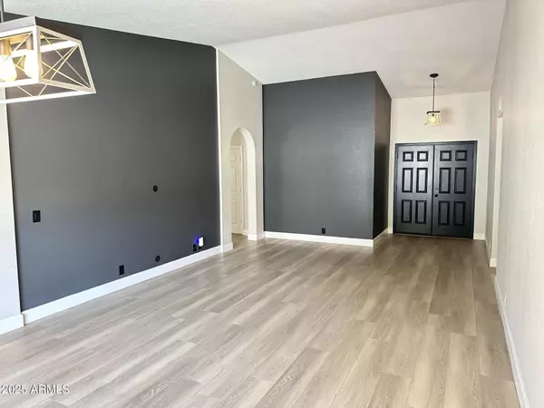 Peoria, AZ 85381,7126 W COLUMBINE Drive