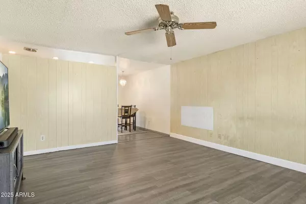Phoenix, AZ 85053,15214 N 32ND Drive