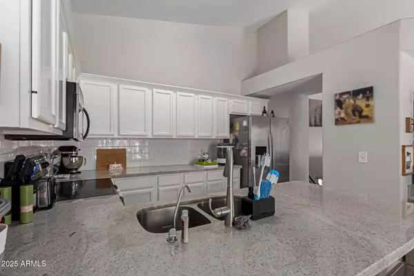 Gilbert, AZ 85234,1022 N BLACKBIRD Drive