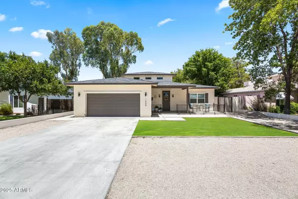 Phoenix, AZ 85014,1008 E MEDLOCK Drive