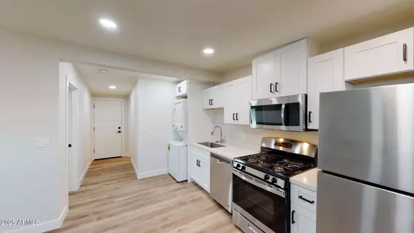 Phoenix, AZ 85014,1020 E FAIRMOUNT Avenue