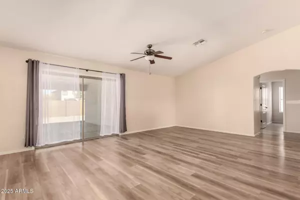 Buckeye, AZ 85326,3017 S 257TH Avenue