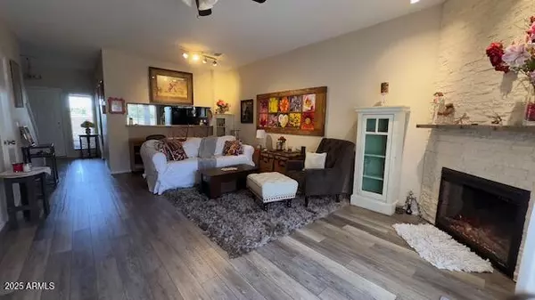 Phoenix, AZ 85050,4114 E Union Hills Drive #1213