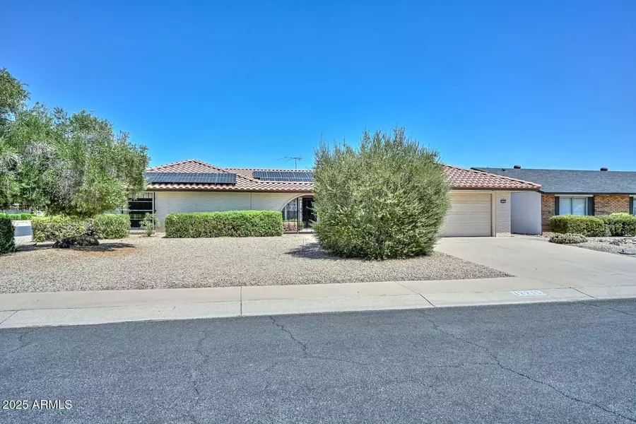 13215 N LAKEFOREST Drive, Sun City, AZ 85351