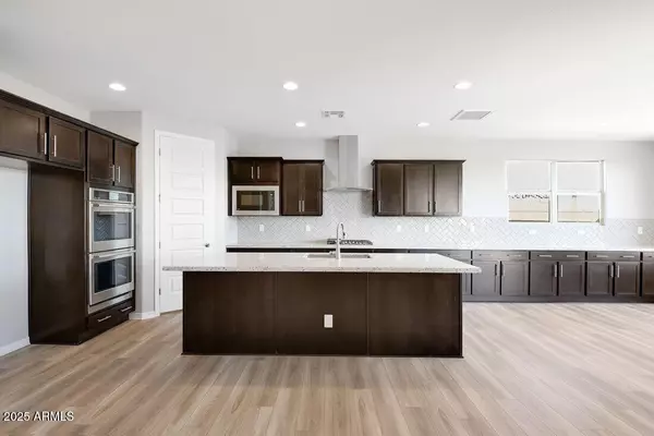 Surprise, AZ 85387,17092 W HACKAMORE Drive