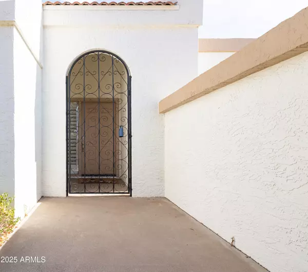 Phoenix, AZ 85028,4401 E Cortez Street