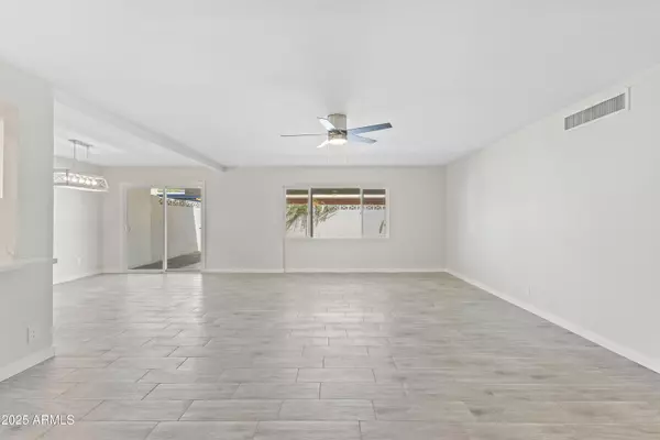 Phoenix, AZ 85016,2518 E OSBORN Road