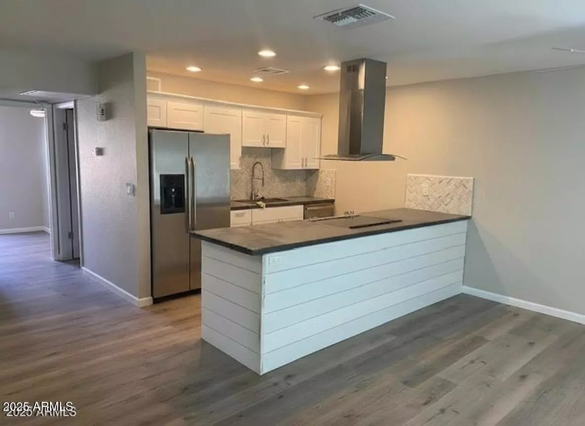 Phoenix, AZ 85027,2107 W YUKON Drive