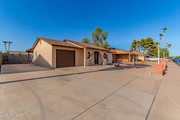 Chandler, AZ 85225,804 W EL PRADO Road