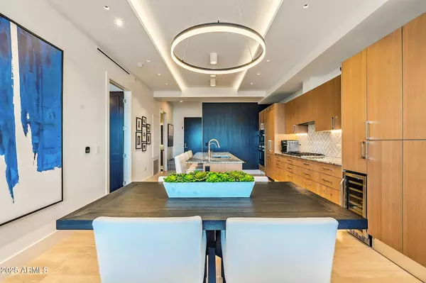 Scottsdale, AZ 85254,7180 E KIERLAND Boulevard #1112